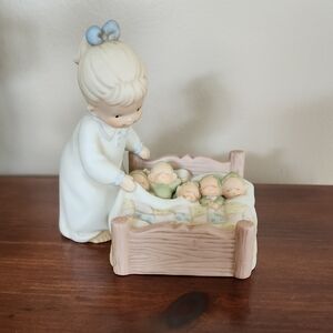 Enesco. Memories Of Yesterday.mother Children